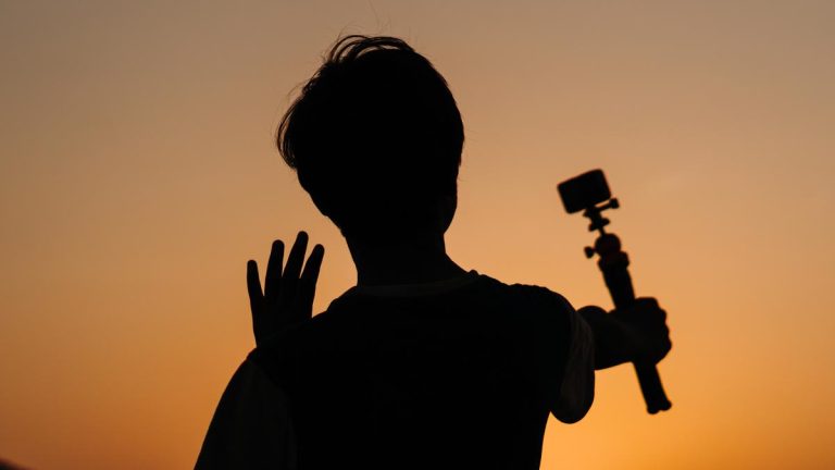 Perangkap kekuatan dan pengaruh digital