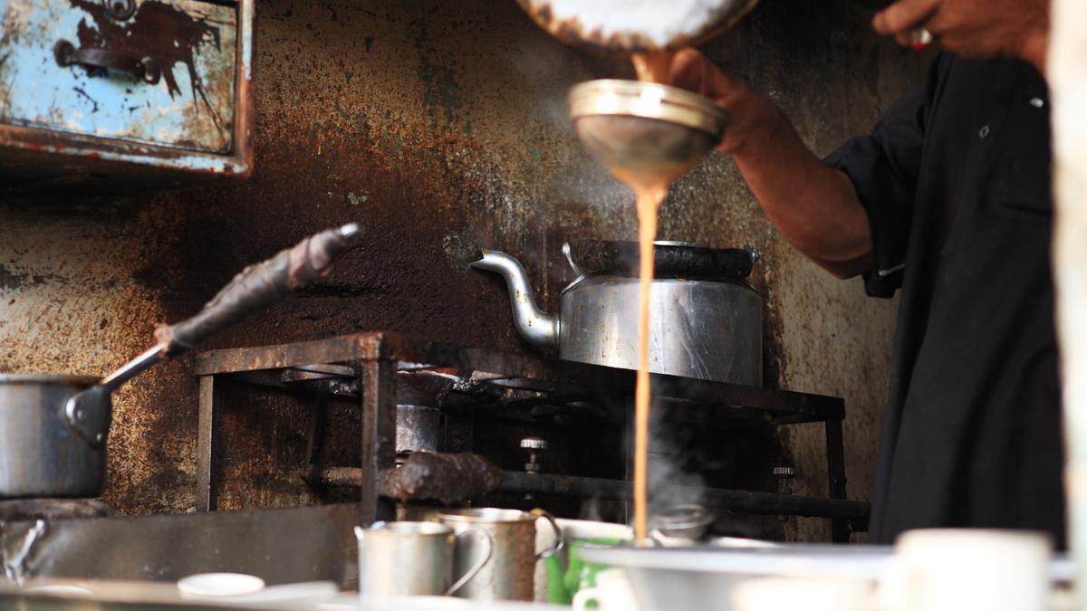 Dhaba Dunia Lama yang Lezat – The Hindu