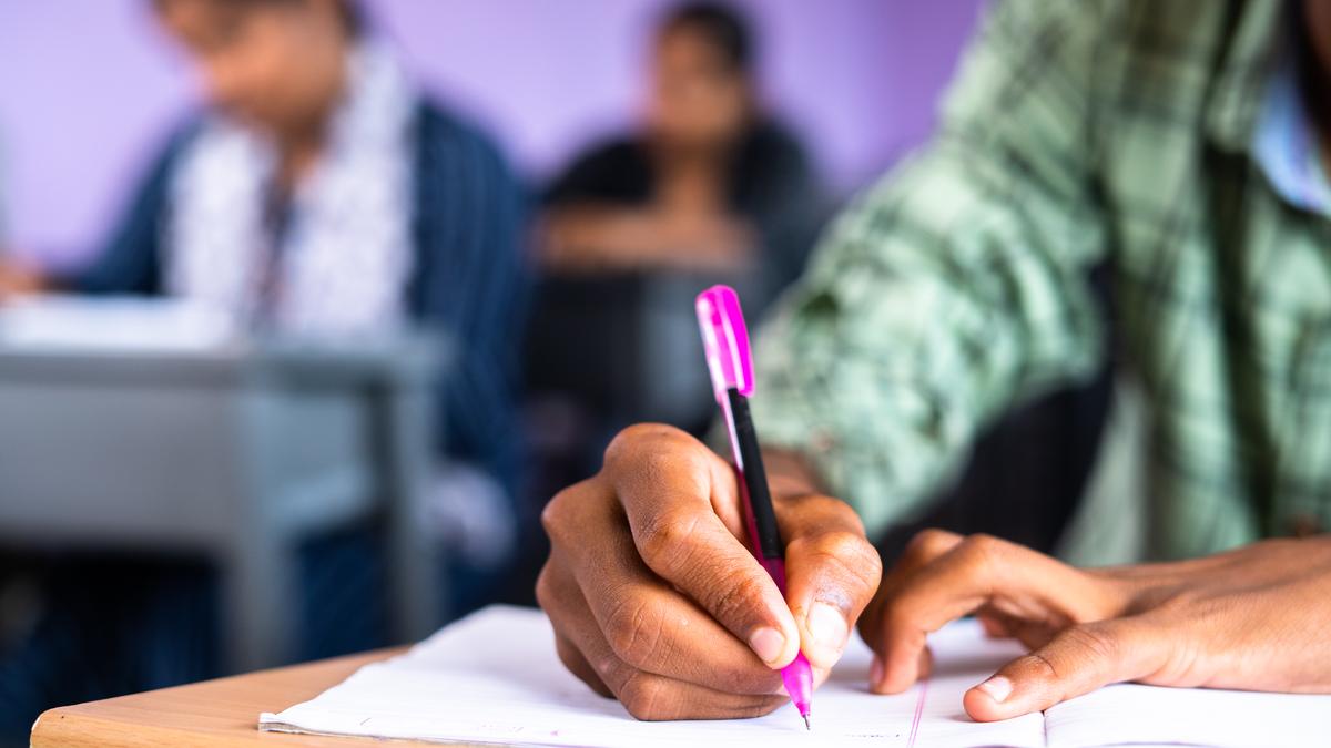 Jangan hanya mendaftarkan siswa, tetapi melengkapi mereka dengan keterampilan