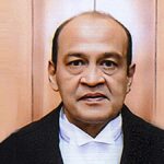 Melayani hakim, tetapi bukan keadilan